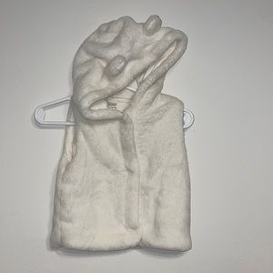 Faux fur white vest